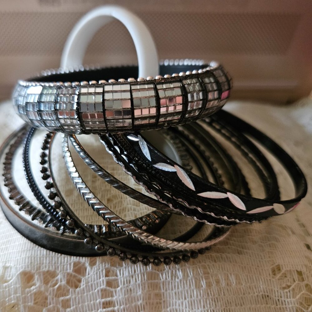 Silver & Black bangle bracelet set